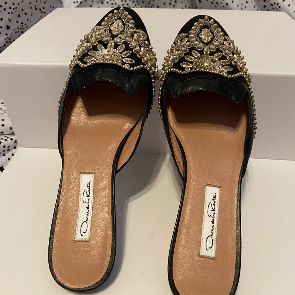 Oscar de la Renta Black and Gold Brocade Flats